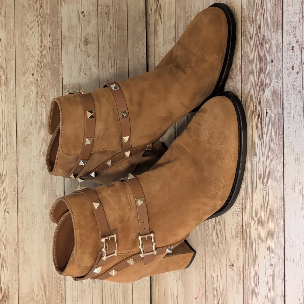 Valentino Garavani Brown Suede Rock Stud Boots